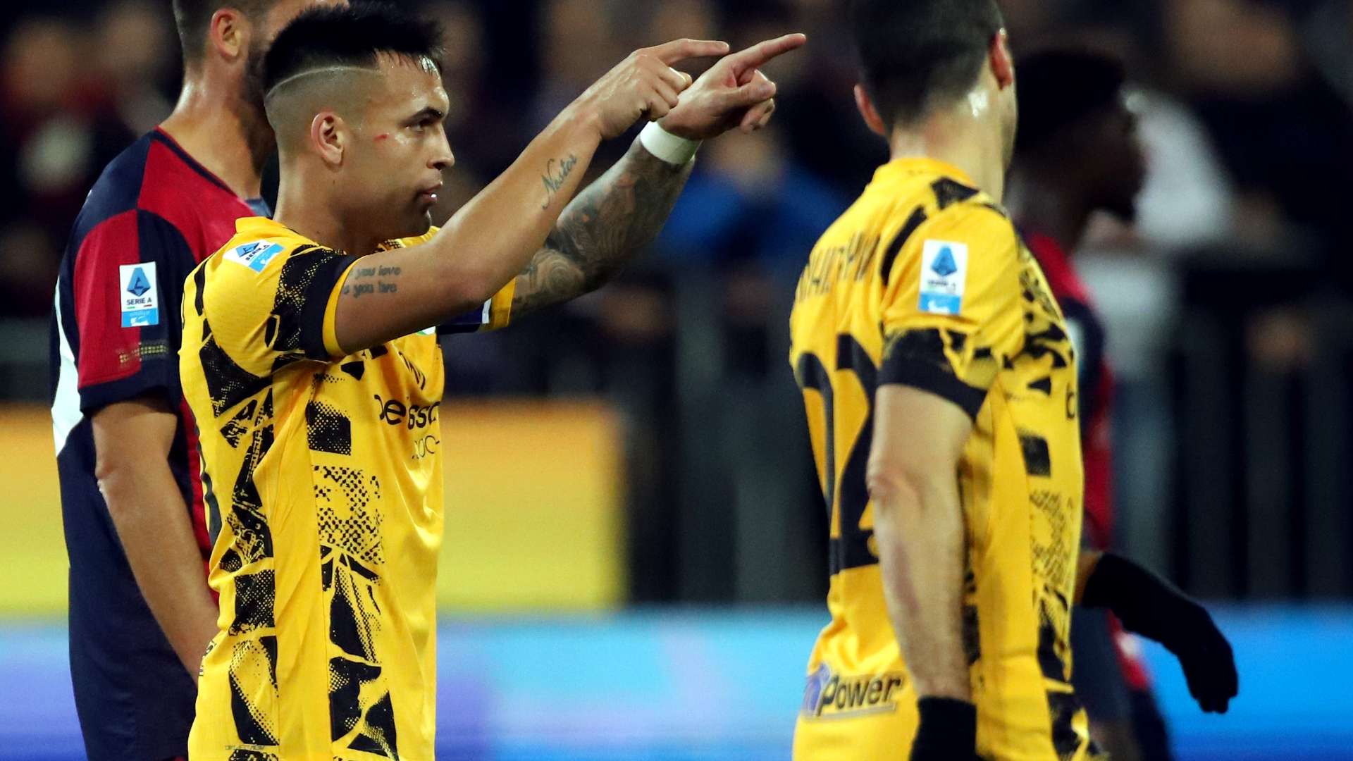 奥亚尔在里 奥亚尔在里